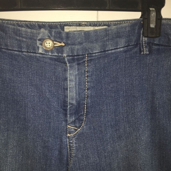 Chico's Platinum Denim Jeans Size 1 Regular - Picture 3 of 7